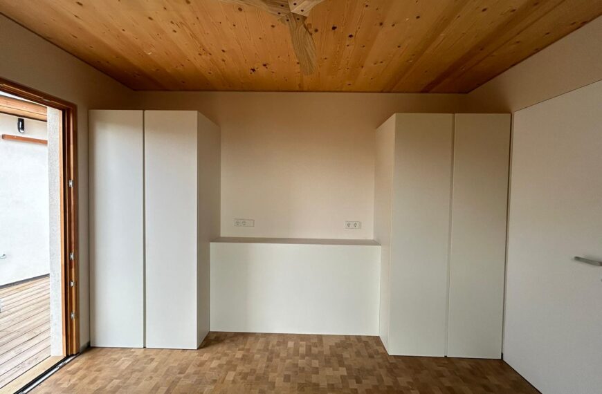 Muebles a medida para apartamentos pequeños en la Costa Tropical: cómo aprovechar cada metro